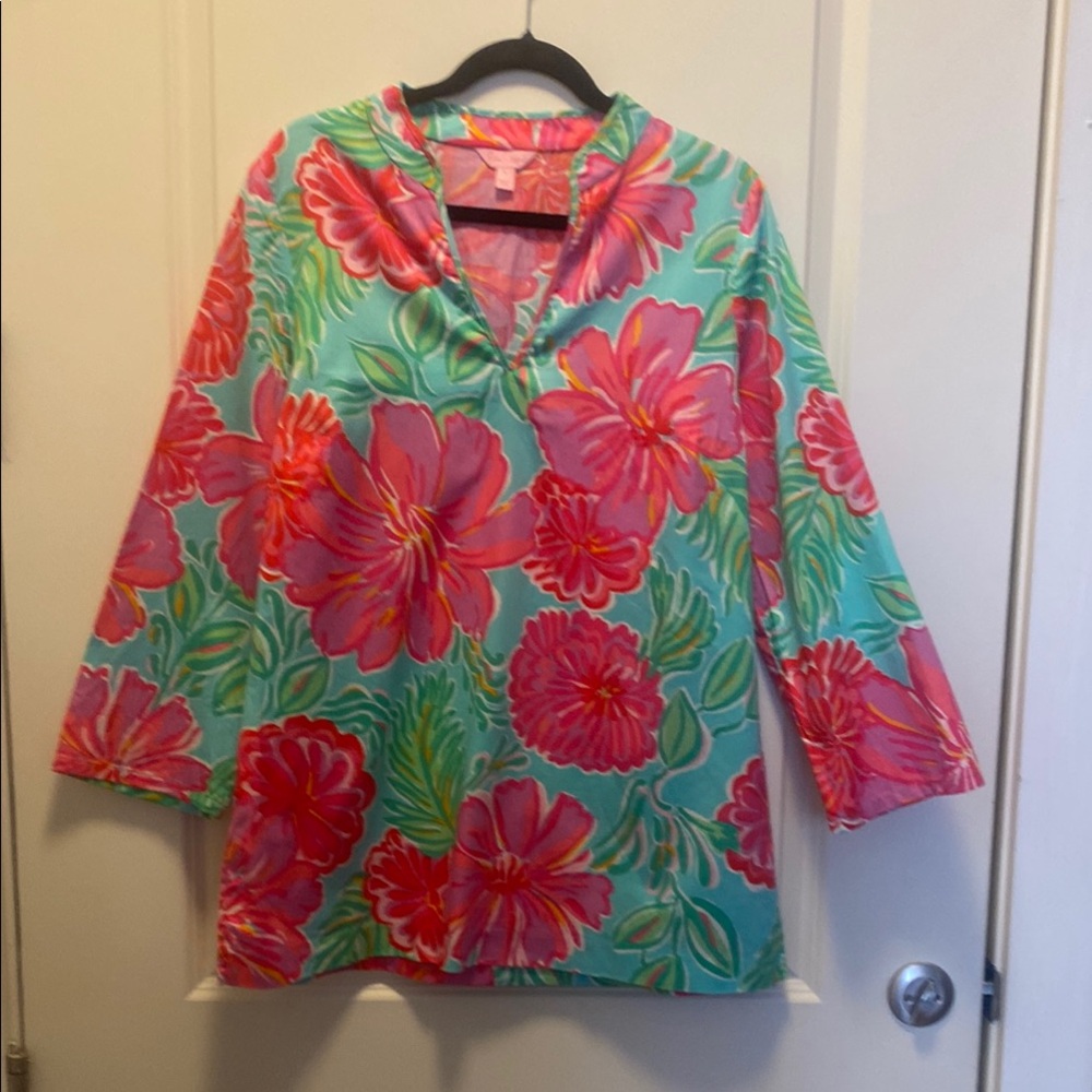 Lilly Pulitzer Floral Tunic Top with Vibrant Colors size Large w side zipper